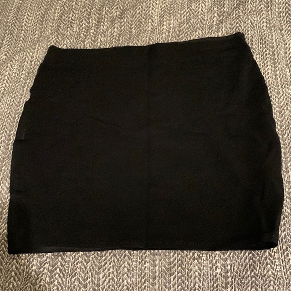 Eclipse black mini skirt - Picture 1 of 3